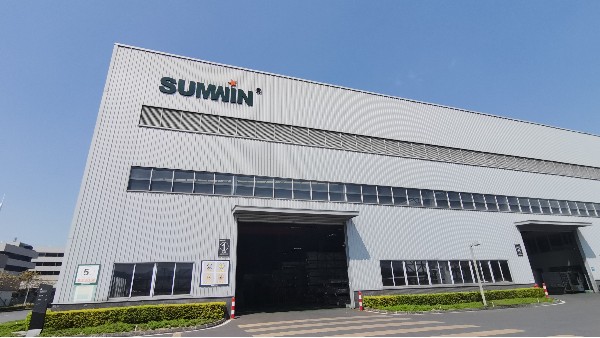 不銹鋼管想要用得好，拋光處理少不了