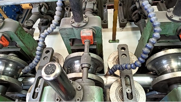 不銹鋼焊管與無縫管價格差異之謎！