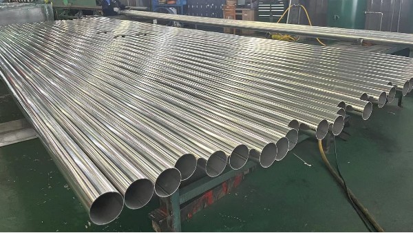 不銹鋼管大揭秘：工業(yè)與裝飾的奧秘！